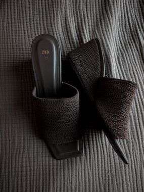 ZARA Brown Knit Square-Toe Slide Wedge Sandals (US 9.5)